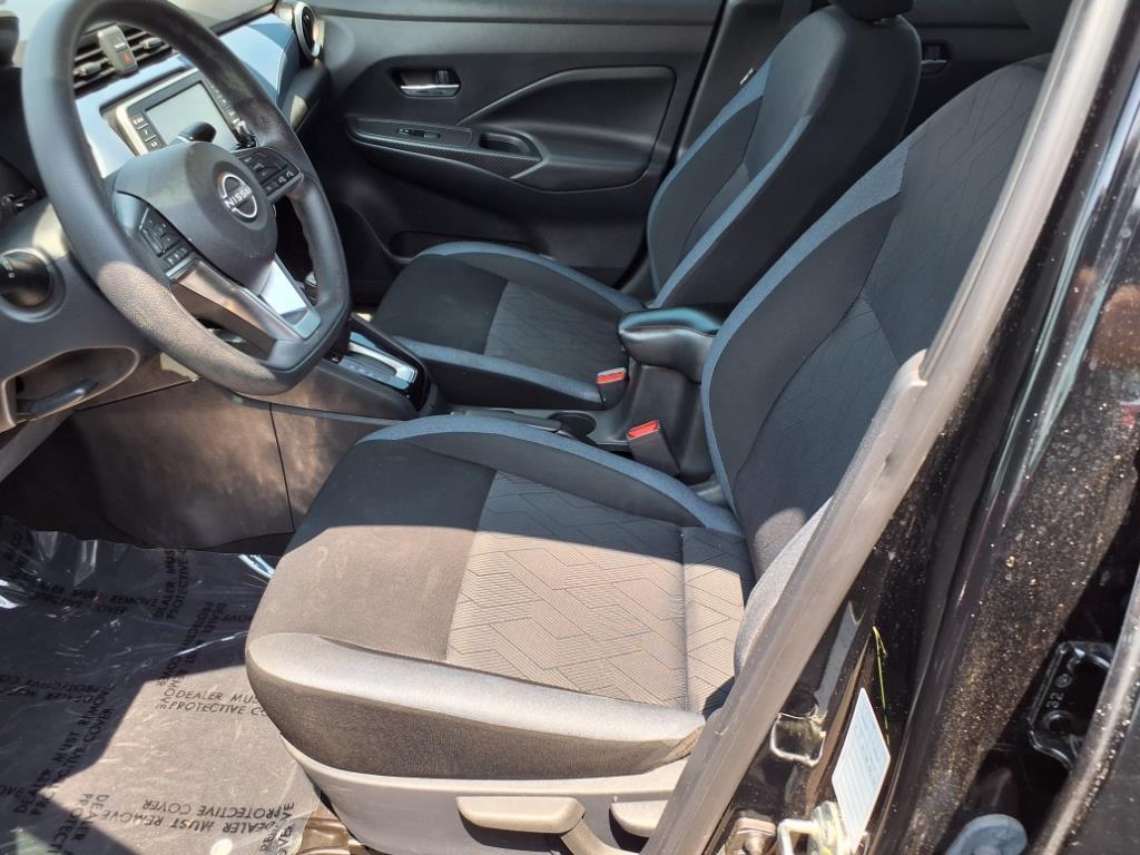 2023 Nissan Versa SV