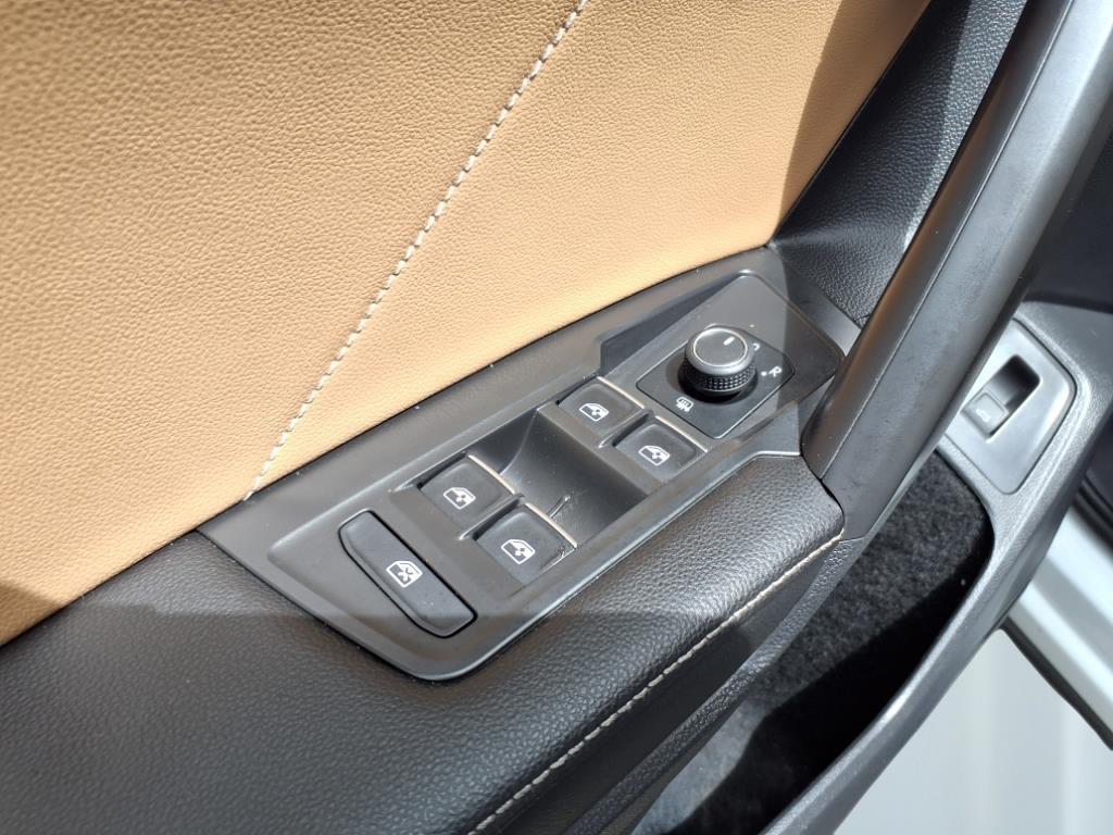 2022 Volkswagen Tiguan SE 4Motion 2022 Volkswagen Tiguan SE 4Motion