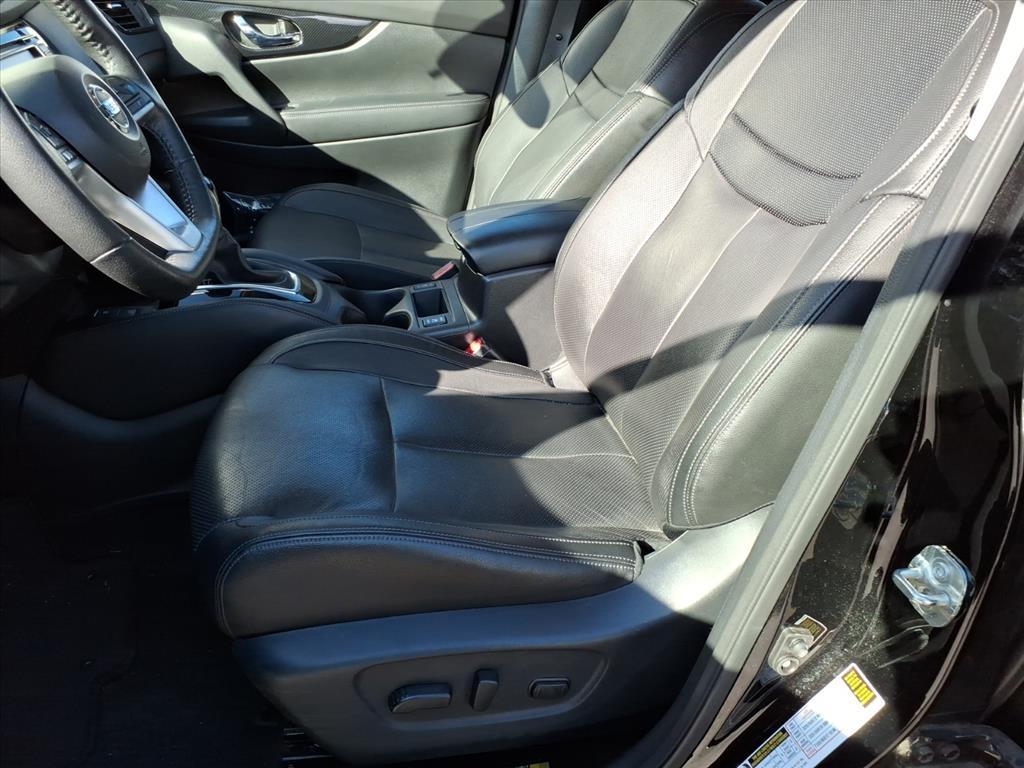 2020 Nissan Rogue SV 2020 Nissan Rogue SV