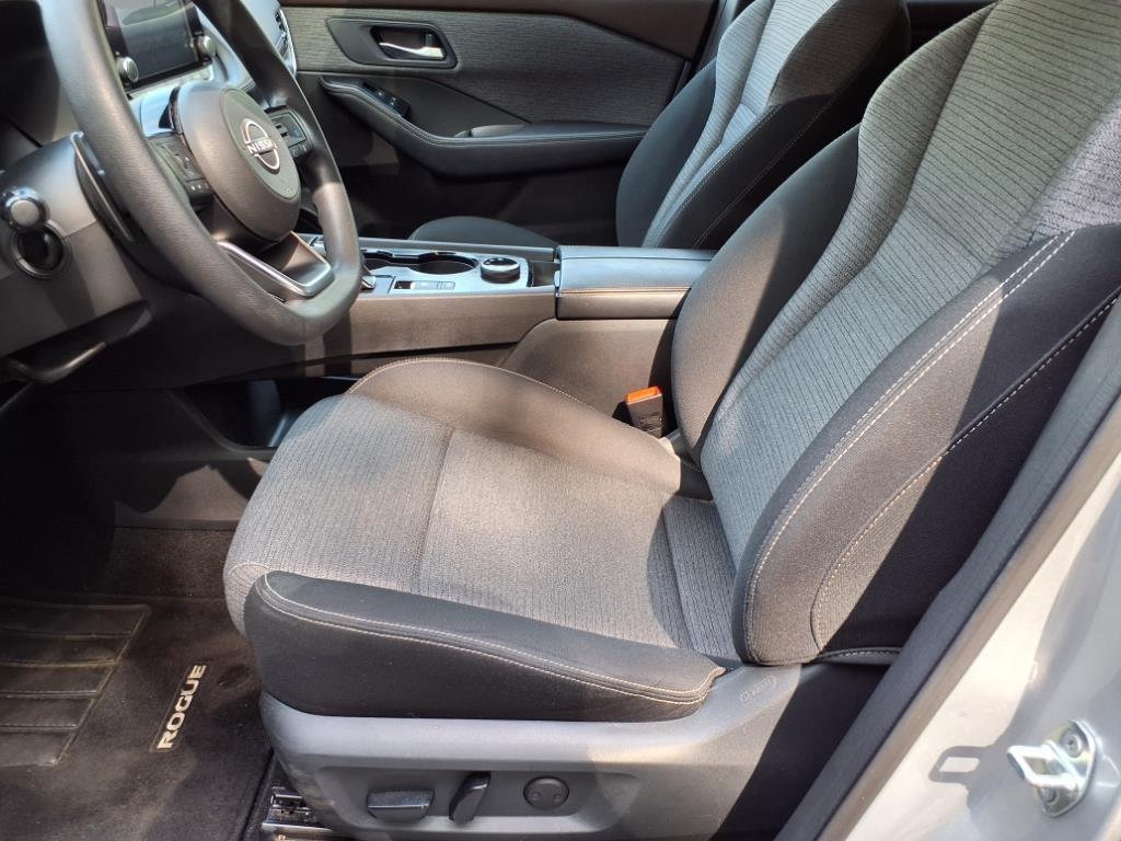 2022 Nissan Rogue SV 2022 Nissan Rogue SV