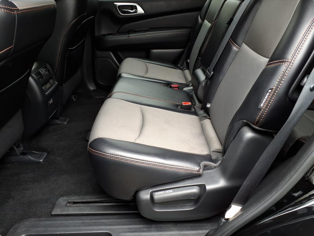 2019 Nissan Pathfinder SV 2019 Nissan Pathfinder SV