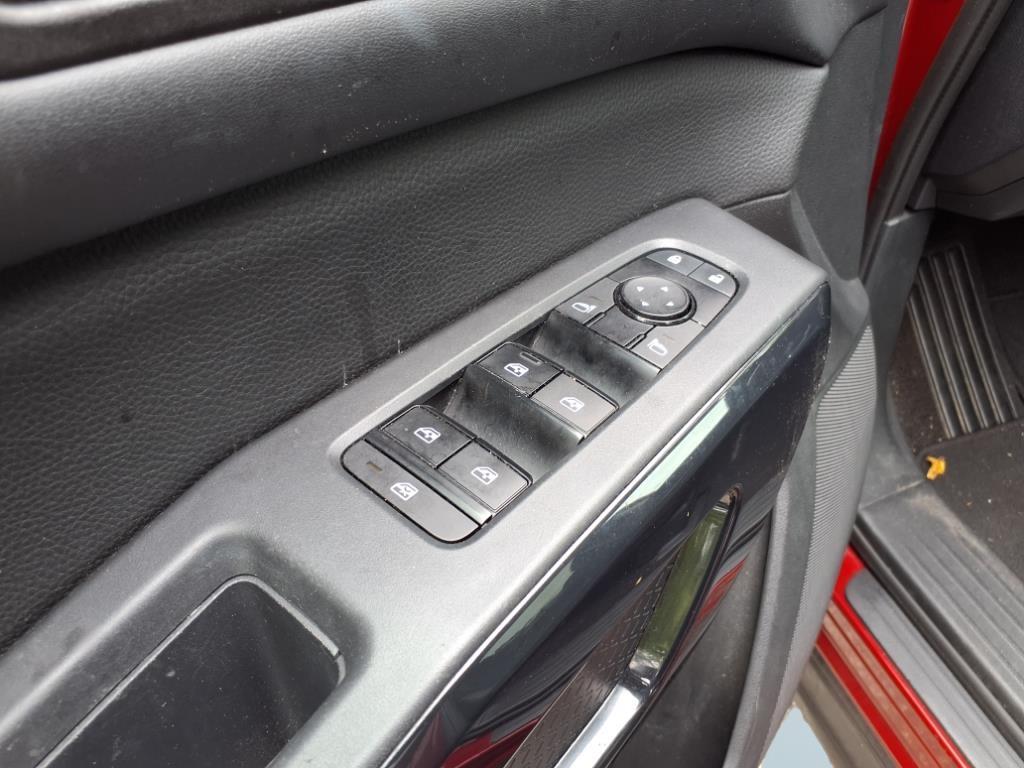 2023 Nissan Pathfinder SV