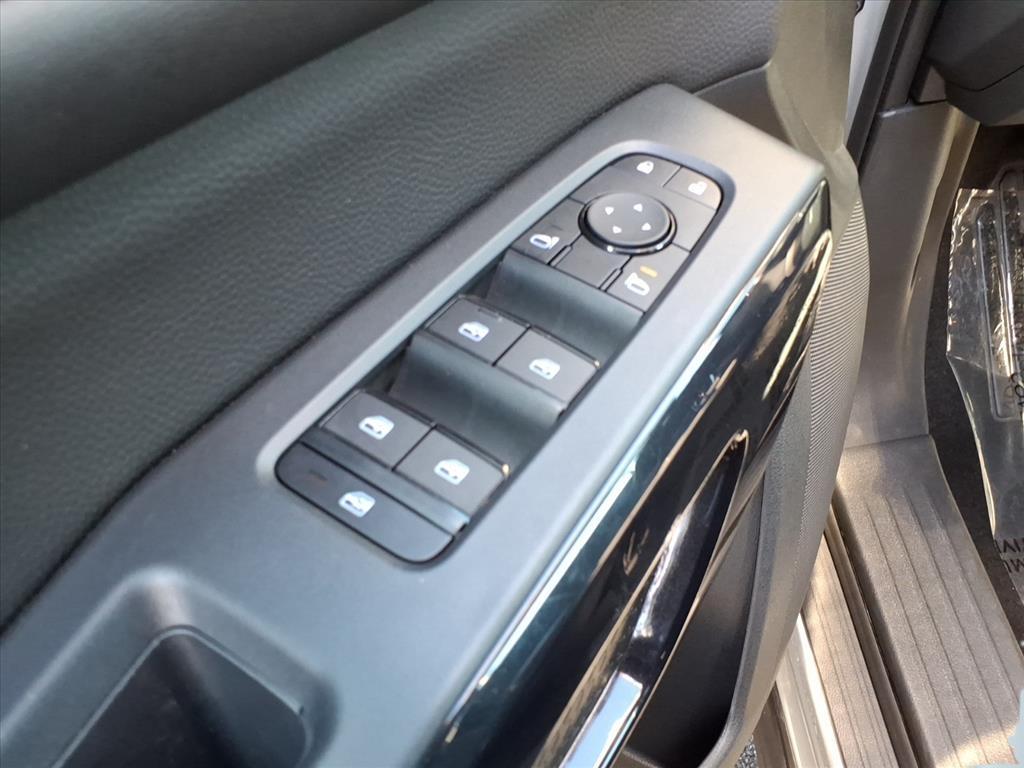 2024 Nissan Pathfinder SV 2024 Nissan Pathfinder SV