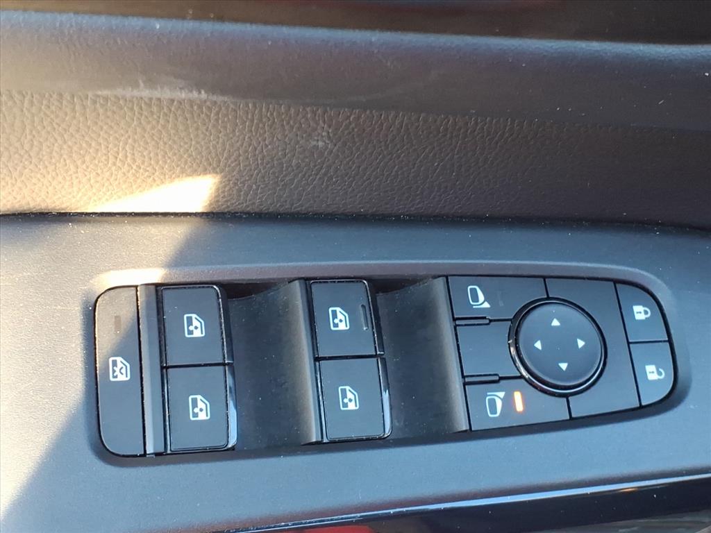 2025 Nissan Pathfinder SV 2025 Nissan Pathfinder SV