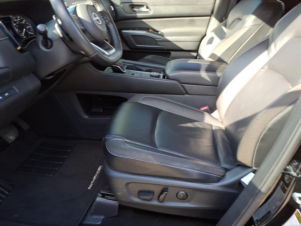 2024 Nissan Pathfinder SL 2024 Nissan Pathfinder SL