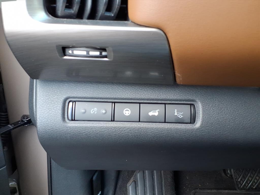 2023 Nissan Pathfinder Platinum 2023 Nissan Pathfinder Platinum