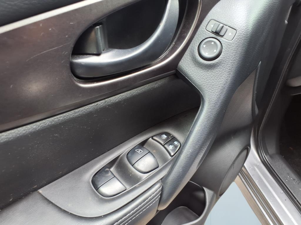 2022 Nissan Rogue Sport S