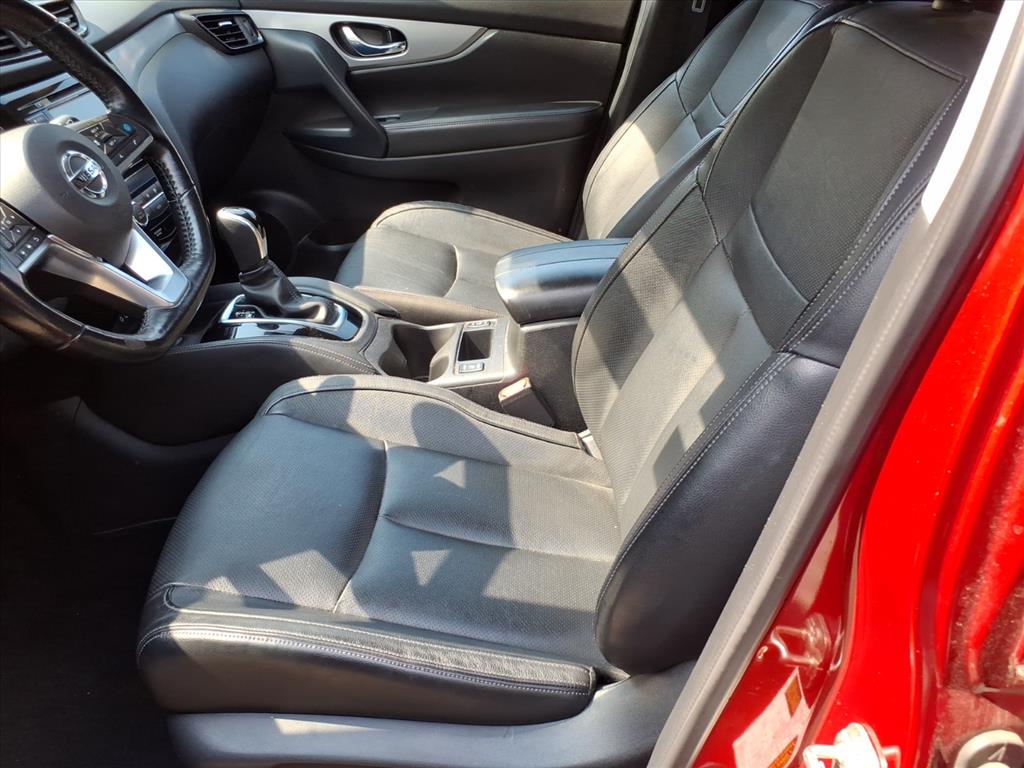 2020 Nissan Rogue Sport SL