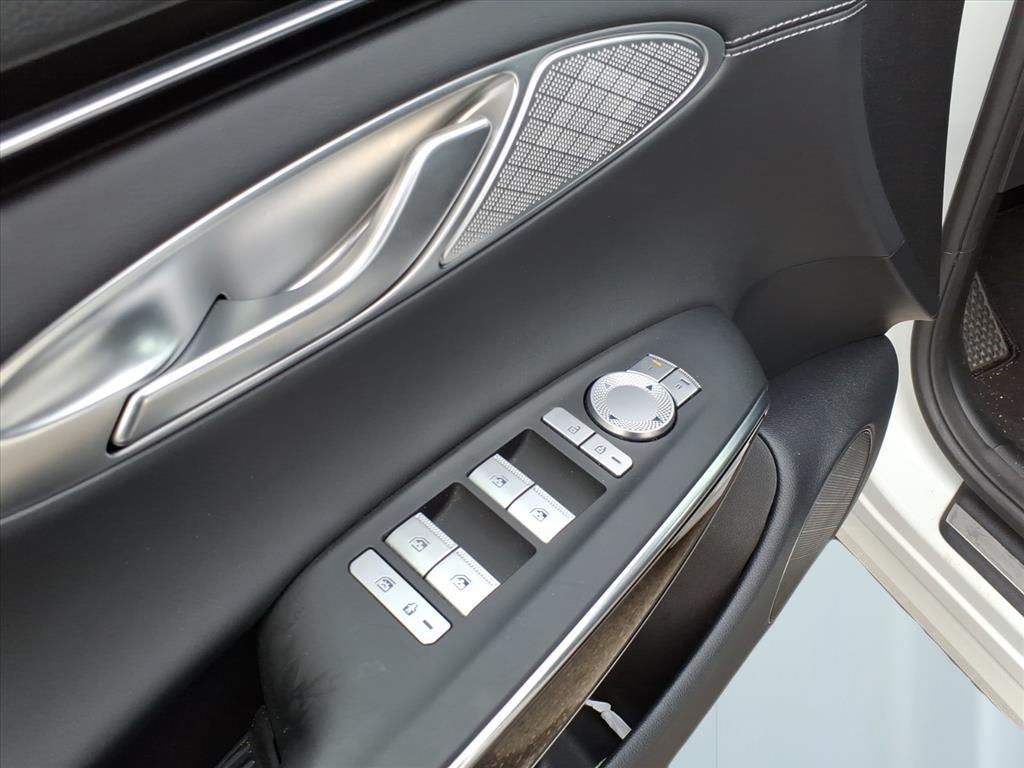 2025 Genesis GV70 2.5T Standard 2025 Genesis GV70 2.5T Standard