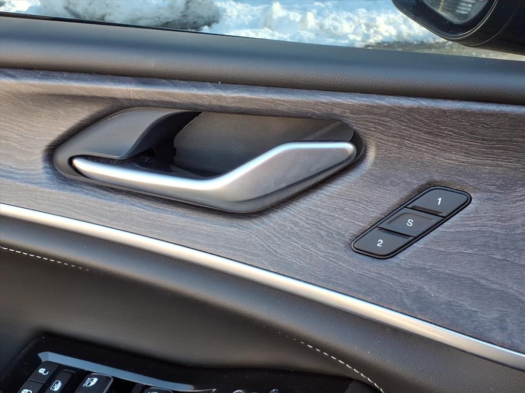 2023 Jeep Grand Cherokee Overland 2023 Jeep Grand Cherokee Overland