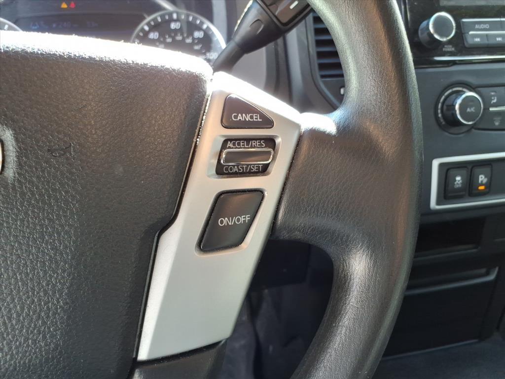 2022 Nissan Titan SV 2022 Nissan Titan SV