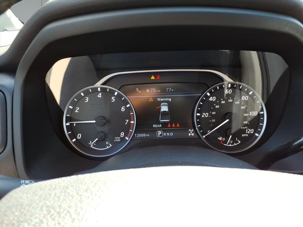 2024 Nissan Titan SV