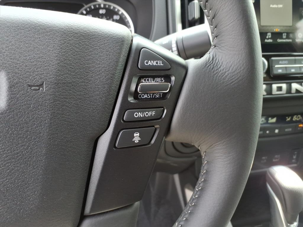 2025 Nissan Frontier SV