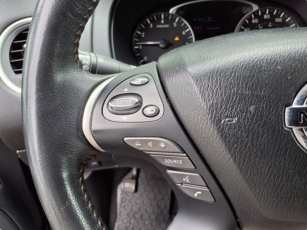 2019 Nissan Pathfinder SV