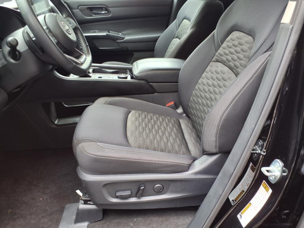 2024 Nissan Pathfinder SV 2024 Nissan Pathfinder SV