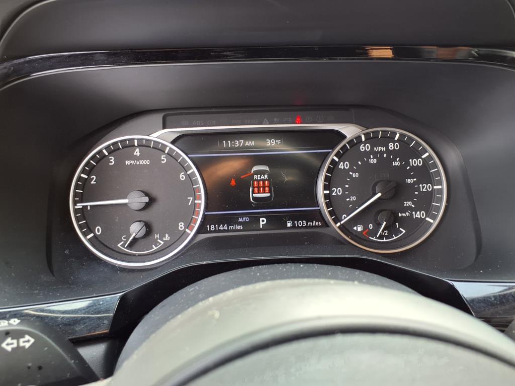 2024 Nissan Pathfinder SV