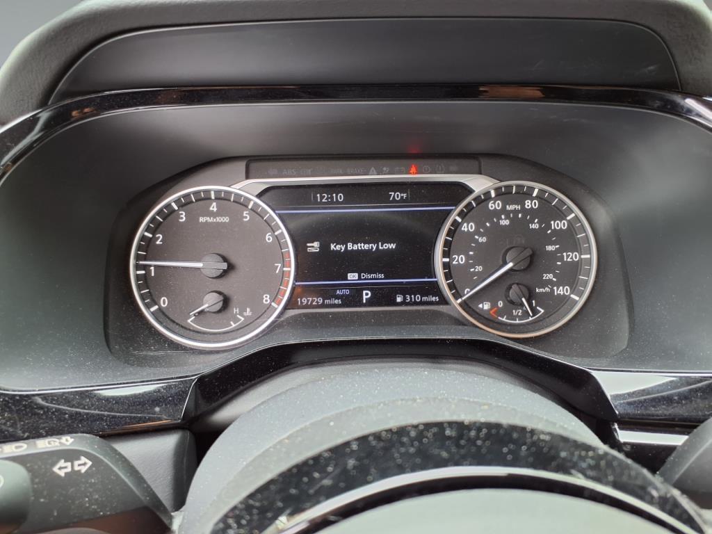 2022 Nissan Pathfinder SL