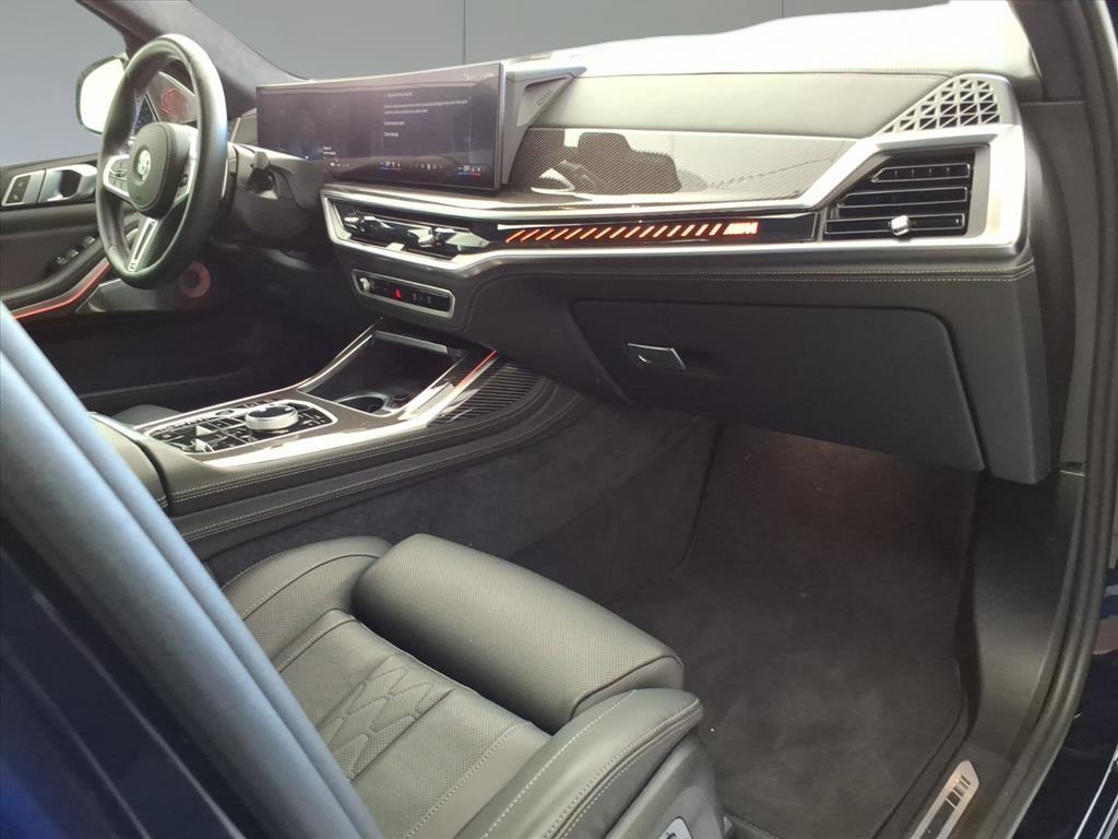 2025 BMW X7 M60i 2025 BMW X7 M60i