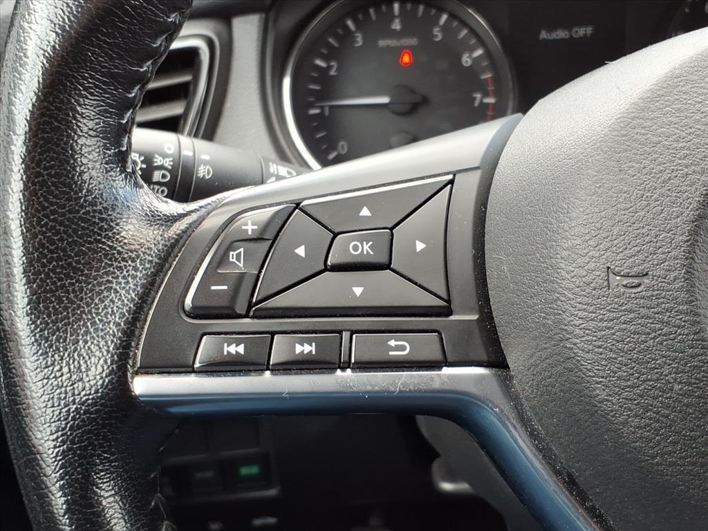 2022 Nissan Rogue Sport SV