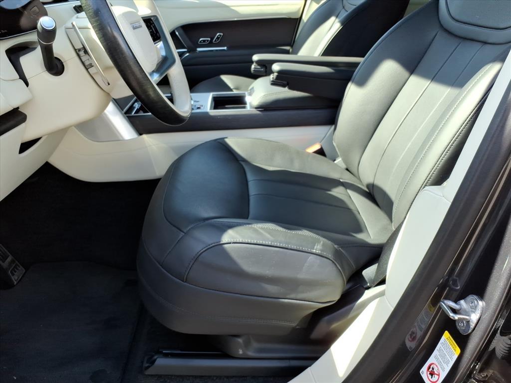 2024 Land Rover Range Rover P400 SE