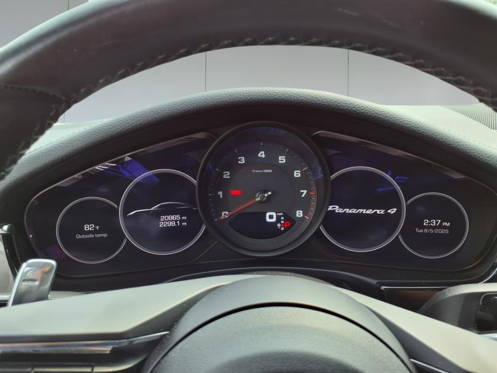 2021 Porsche Panamera 4