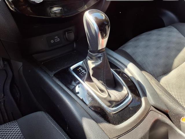 2022 Nissan Rogue Sport SV