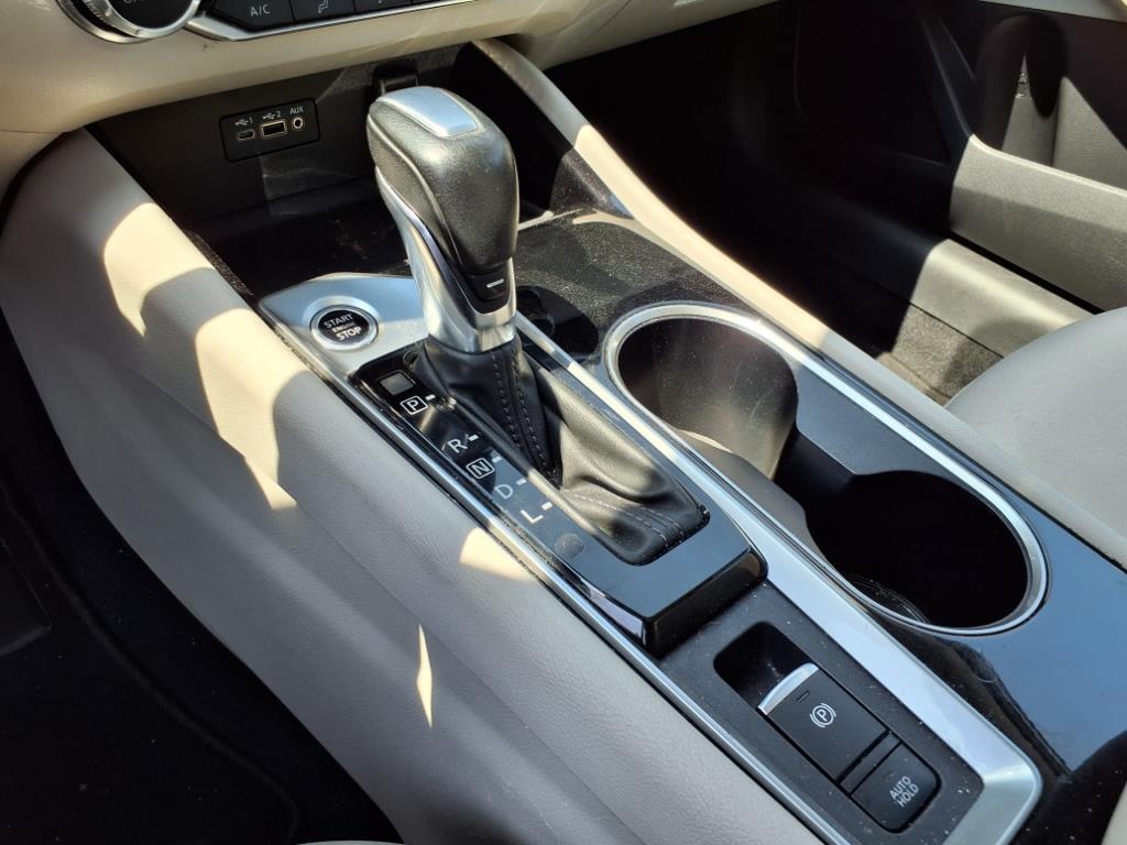 2022 Nissan Altima 2.5 SV