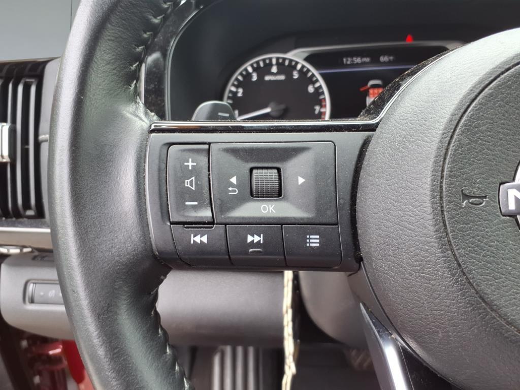 2023 Nissan Pathfinder SV 2023 Nissan Pathfinder SV