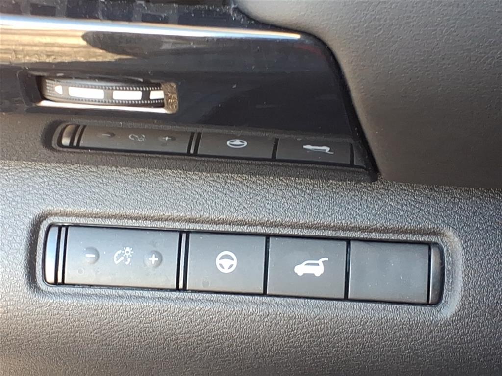 2025 Nissan Pathfinder SV 2025 Nissan Pathfinder SV