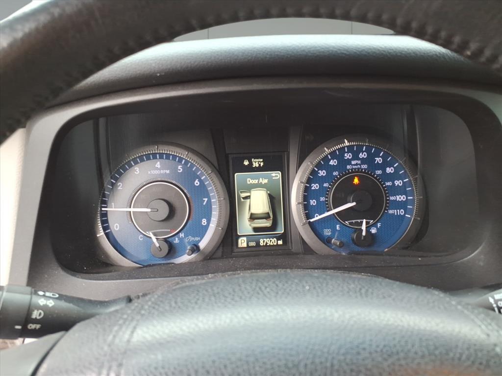 2016 Toyota Sienna XLE 7-Passenger Auto Access Seat