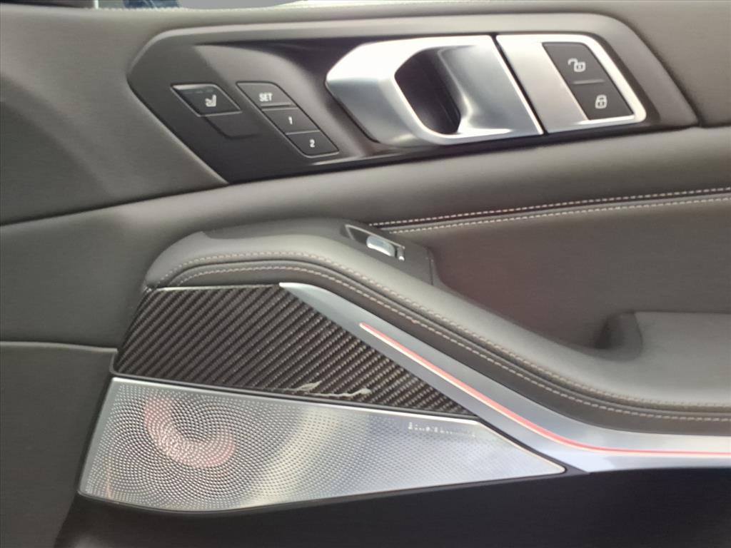 2025 BMW X7 M60i 2025 BMW X7 M60i