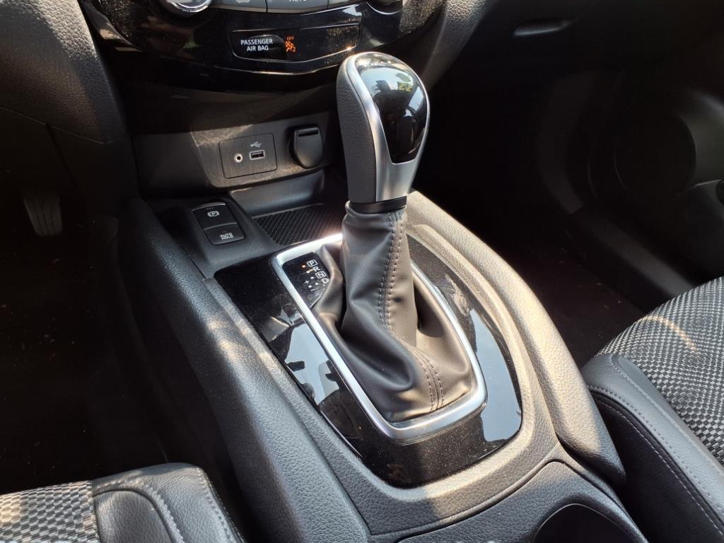 2022 Nissan Rogue Sport SV