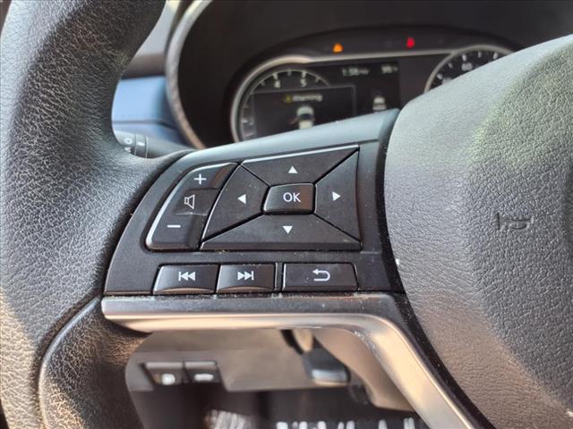 2023 Nissan Versa SV
