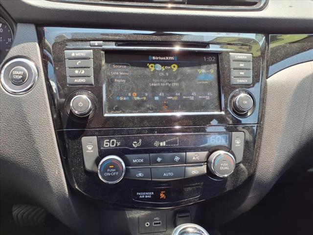 2022 Nissan Rogue Sport SV
