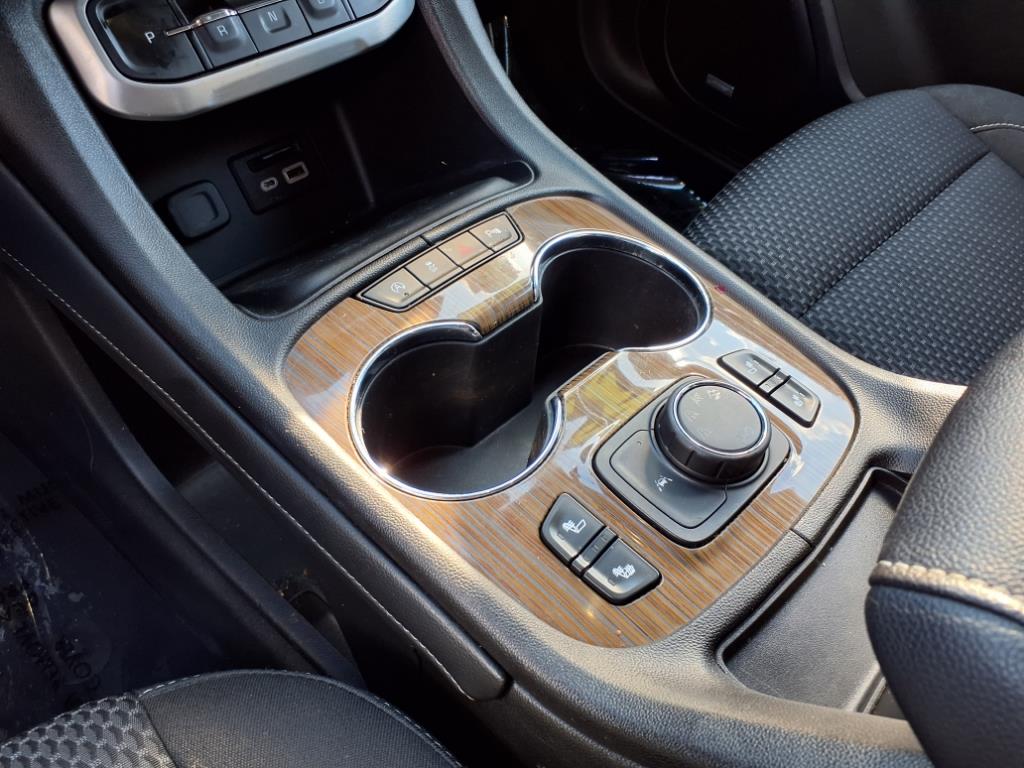 2022 GMC Acadia SLE