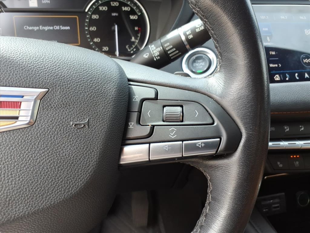2023 Cadillac XT4 Premium Luxury