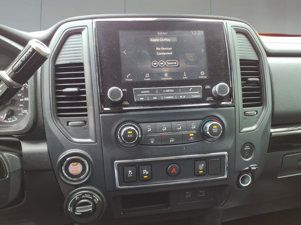 2022 Nissan Titan SV 2022 Nissan Titan SV