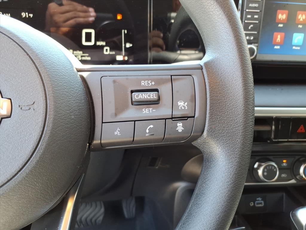 2025 Nissan Kicks S