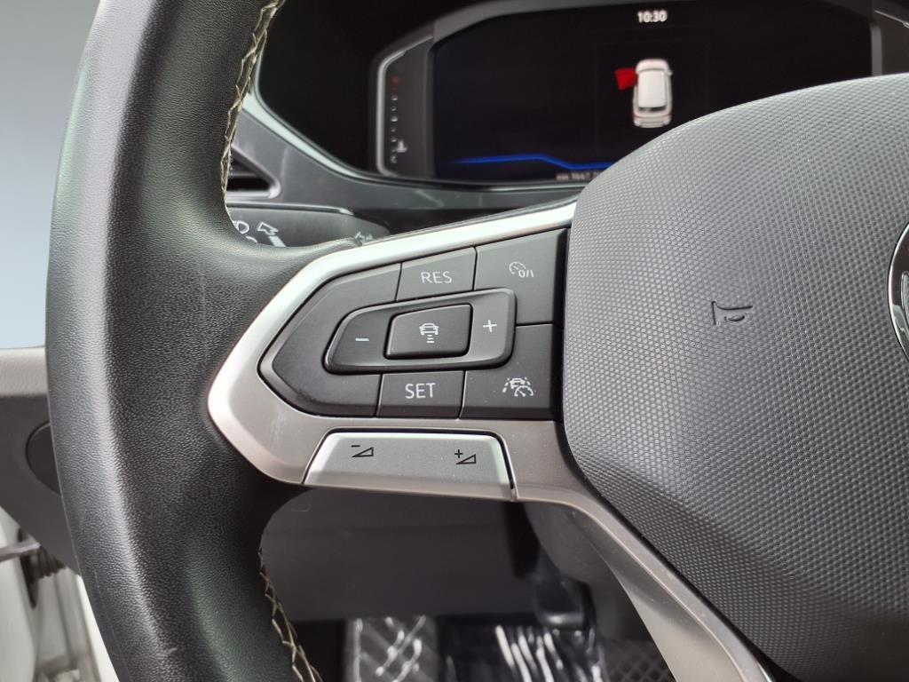 2022 Volkswagen Taos SEL 4Motion