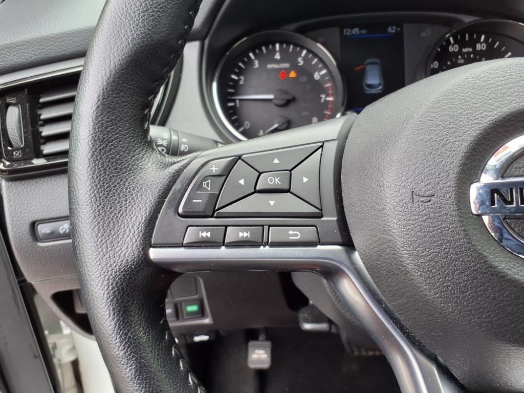 2022 Nissan Rogue Sport SV