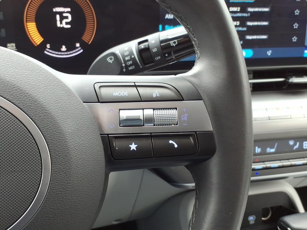 2025 Hyundai KONA SEL