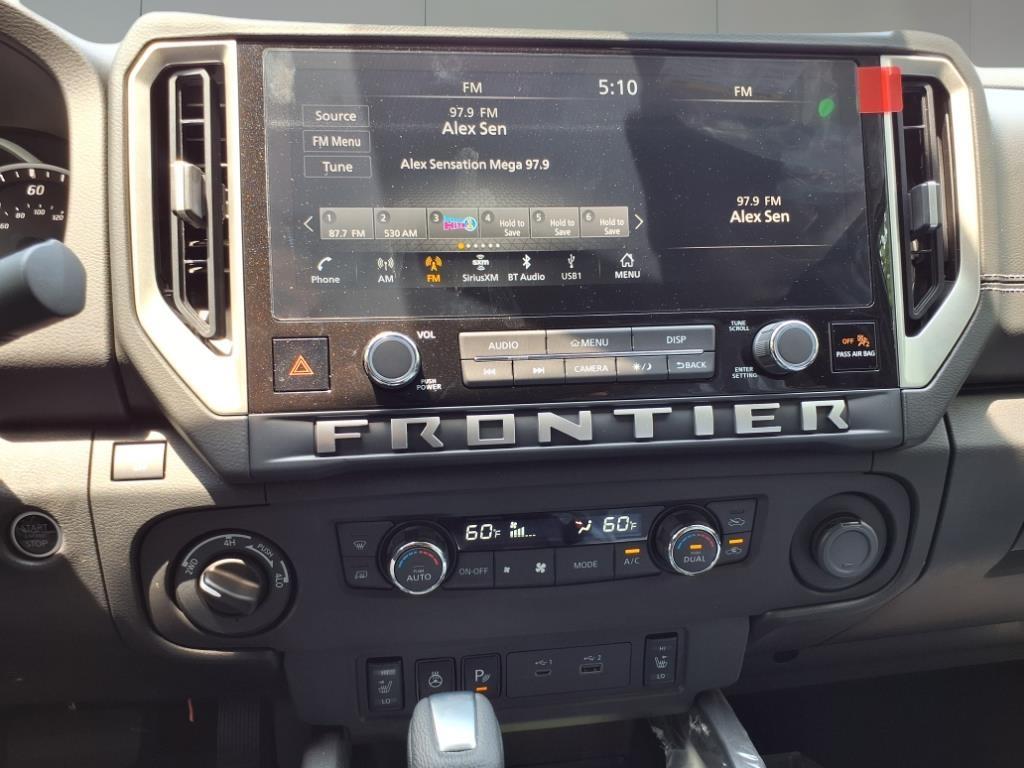 2025 Nissan Frontier SV