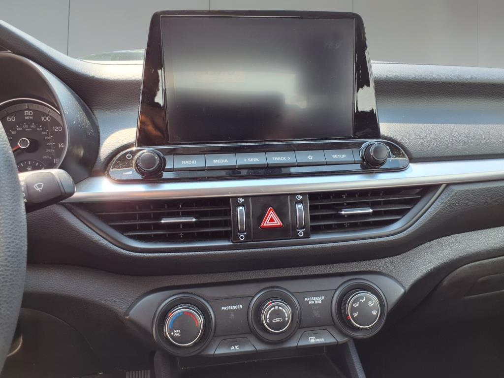 2022 Kia Forte FE