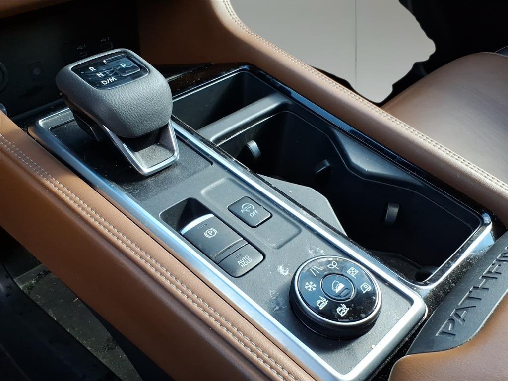 2023 Nissan Pathfinder Platinum 2023 Nissan Pathfinder Platinum