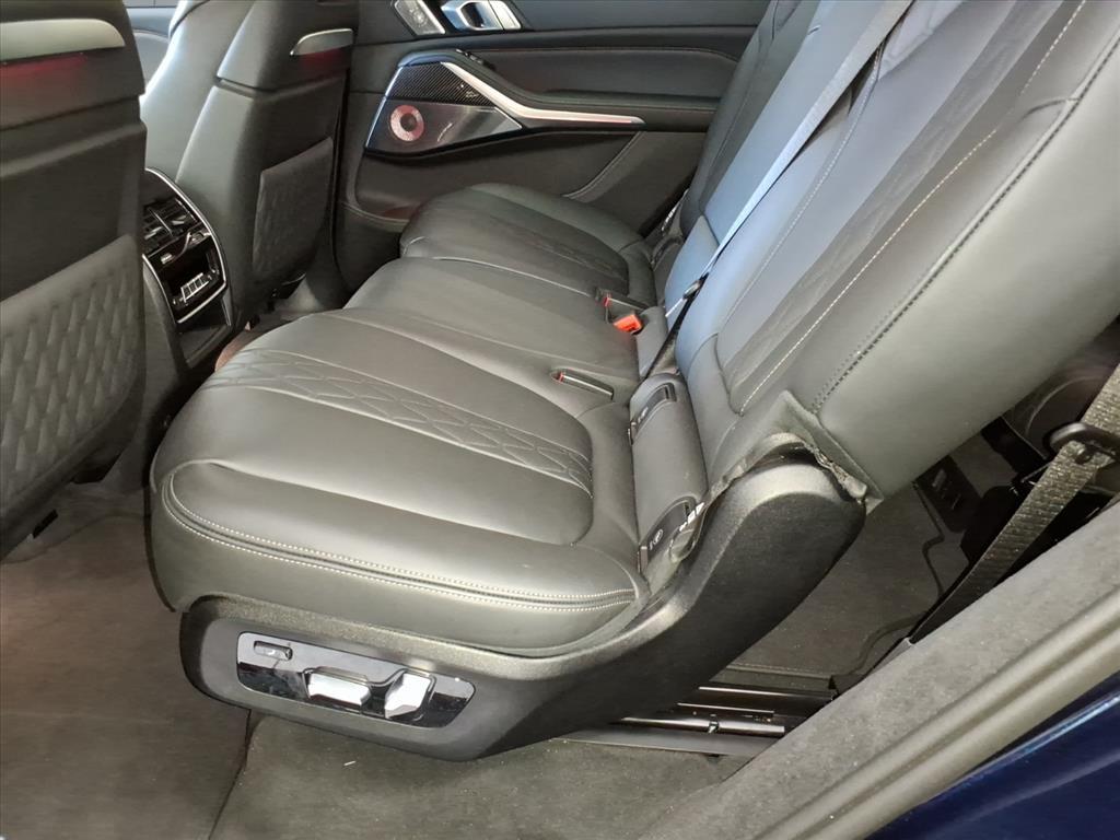 2025 BMW X7 M60i 2025 BMW X7 M60i