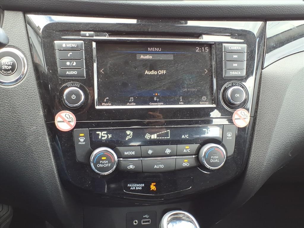 2022 Nissan Rogue Sport SV