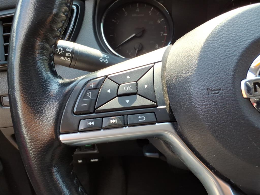 2020 Nissan Rogue Sport SL