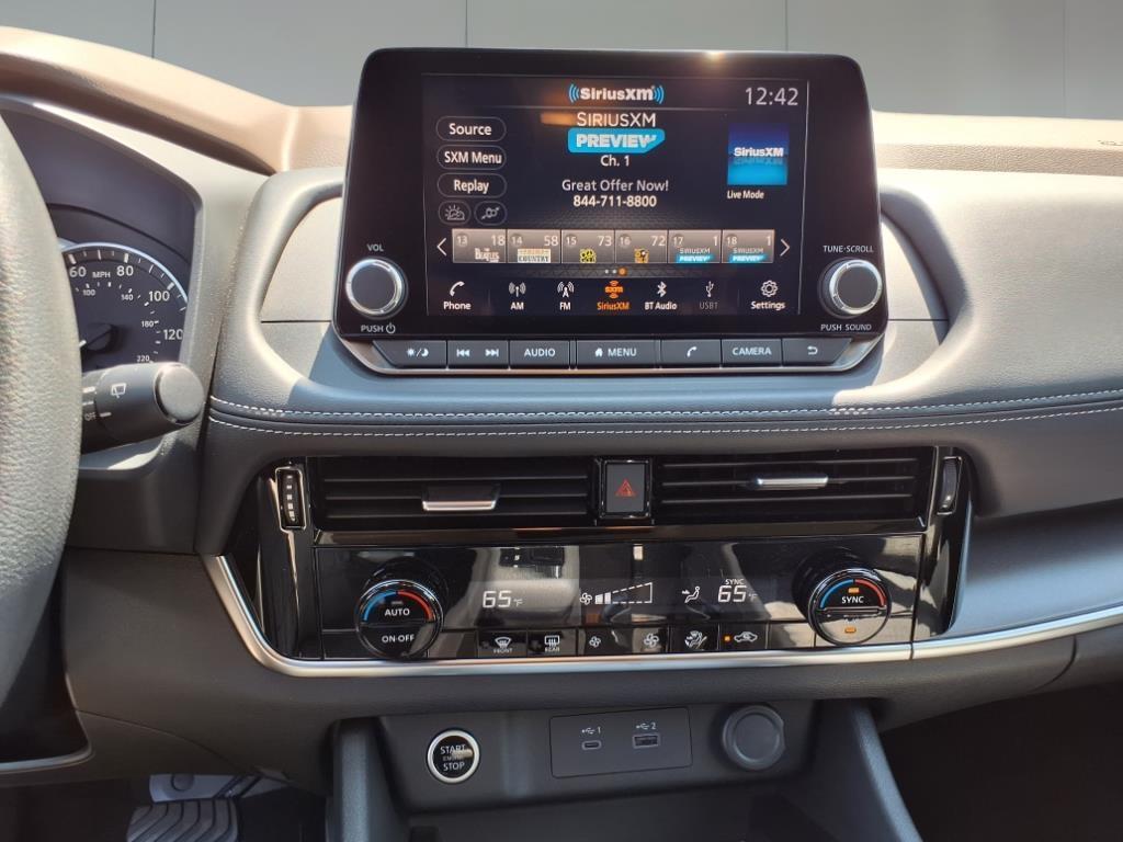 2022 Nissan Rogue SV