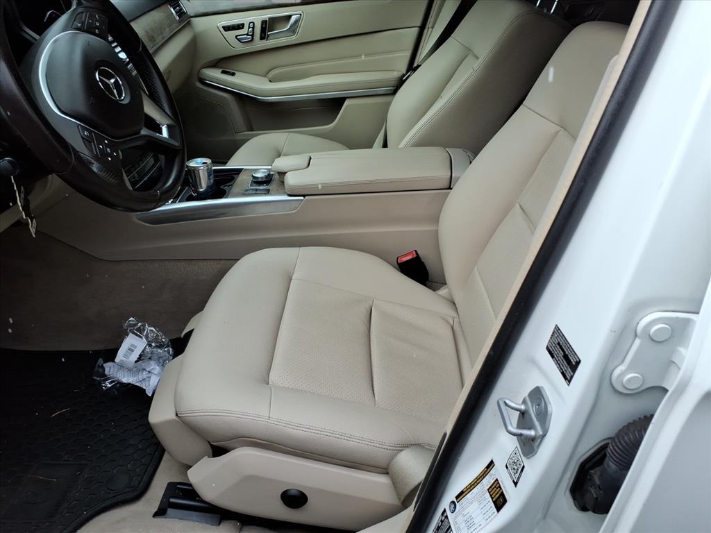 2014 Mercedes-Benz E-Class E 350 Luxury 4MATIC 2014 Mercedes-Benz E-Class E 350 Luxury 4MATIC