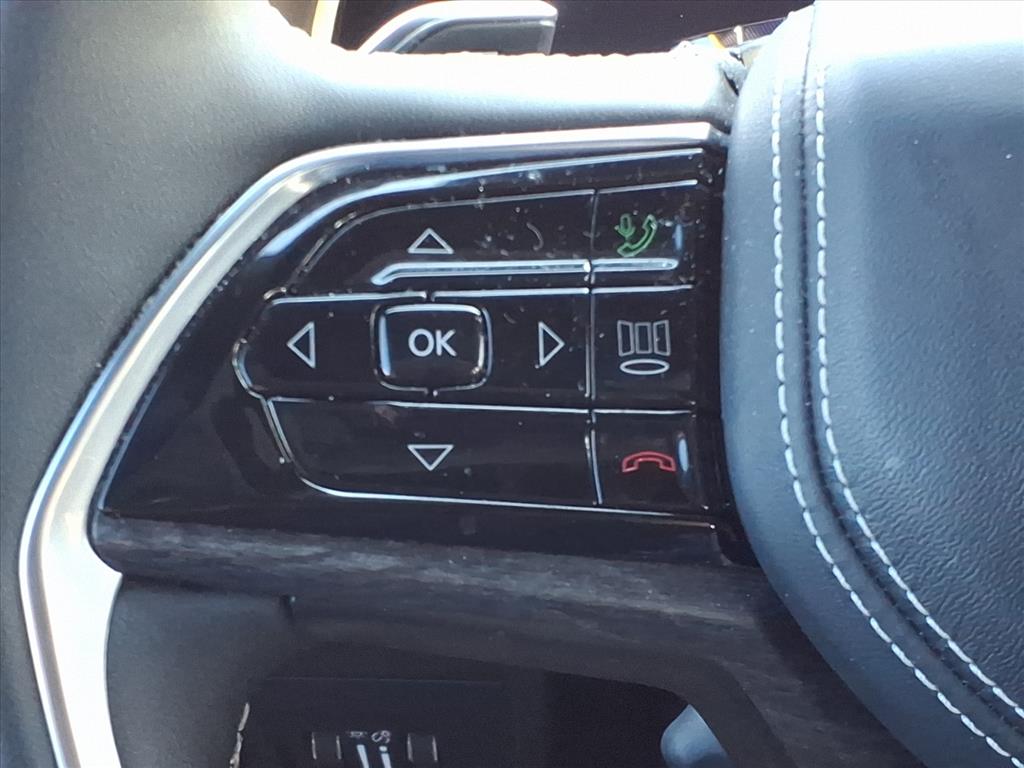 2023 Jeep Grand Cherokee Overland 2023 Jeep Grand Cherokee Overland